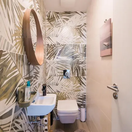 Apartmán Myflat Golden Beachfront Family *