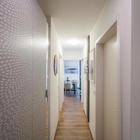 Myflat Wave Golden Beachfront Family