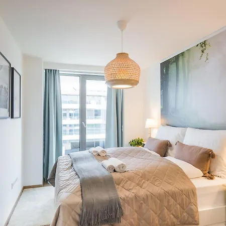 아파트 Myflat Wave Golden Beachfront Family *