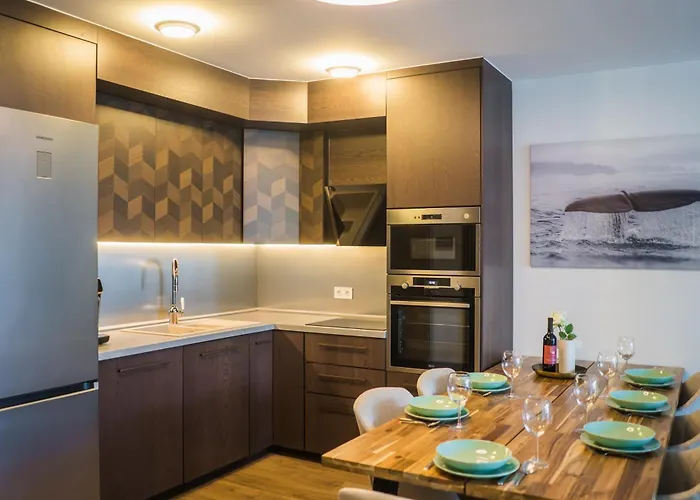 Myflat Wave Golden Beachfront Family Apartment *